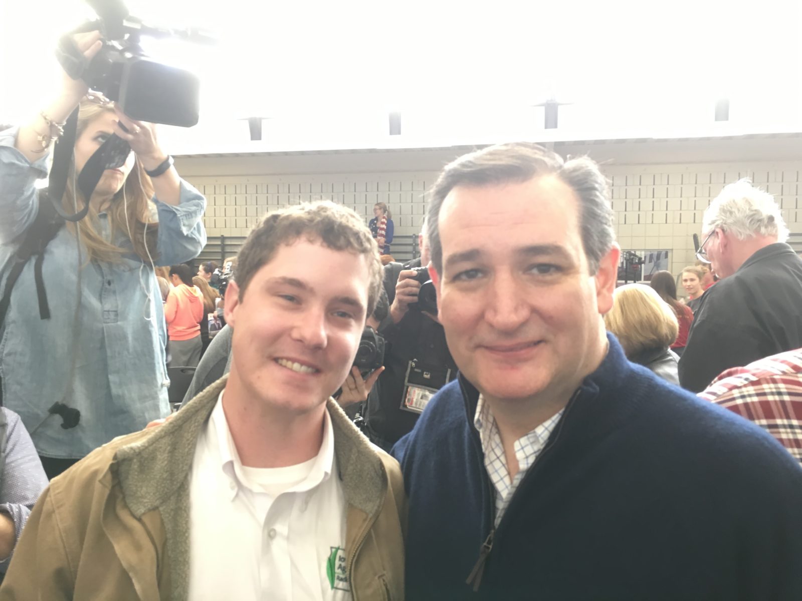 Ben Nuelle (IPJ 14) meets presidential candidate Sen. Ted Cruz while covering the Iowa caucus.
