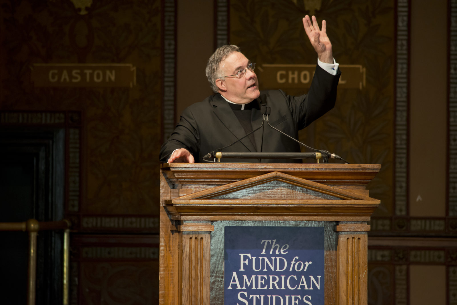 Fr. Robert Sirico, president of the Acton Institute, delivers commencement remarks to TFAS students.